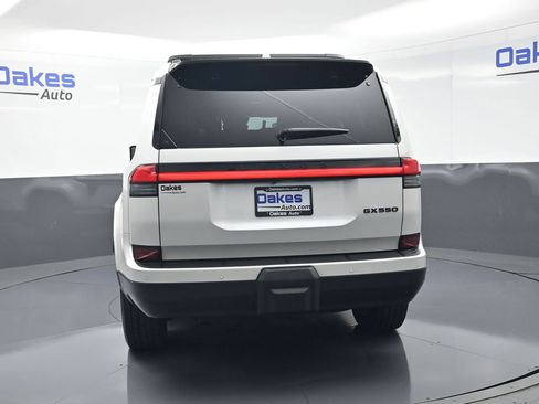 Used 2024 Lexus GX 550 w/ Accessory Package (31) AWD/4WD image 7