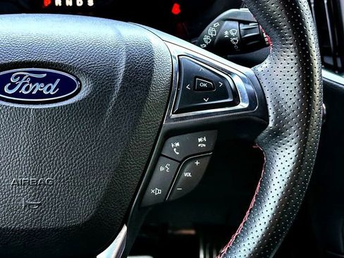 Used 2022 Ford Edge ST-Line image 22