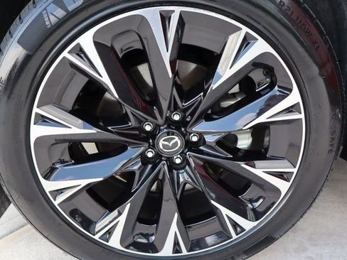 Used 2024 MAZDA CX-90 Plug-In Hybrid w/ Premium Plus image 50