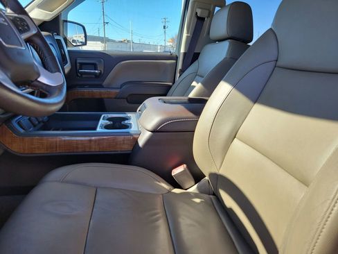 Used 2017 GMC Sierra 1500 SLT w/ SLT Premium Package image 19