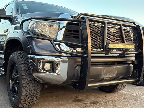 Used 2016 Toyota Tundra SR5 image 12