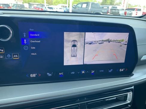 Used 2024 Chevrolet Traverse LT w/ Trailering Package image 17