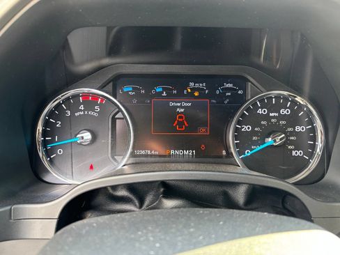 Used 2019 Ford F350 Lariat w/ Lariat Ultimate Package AWD/4WD image 11