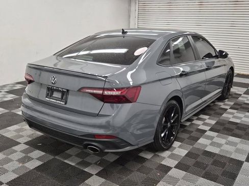 Used 2024 Volkswagen Jetta GLI 40th Anniversary Edition image 5