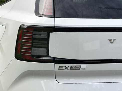 New 2026 Volvo EX30 Plus image 7