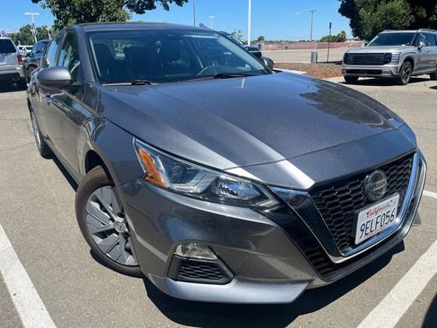 Used 2021 Nissan Altima 2.5 S FWD image 13