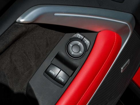Used 2022 Chevrolet Camaro ZL1 RWD image 33