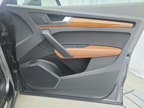 Used 2022 Audi Q5 2.0T Premium image 25