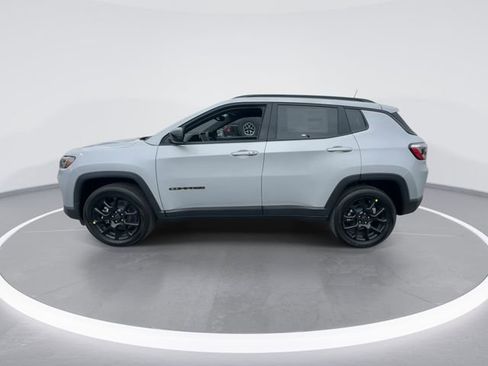 New 2026 Jeep Compass Latitude image 5