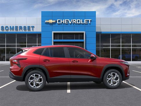 New 2026 Chevrolet Trax LS w/ LS Convenience Package image 5