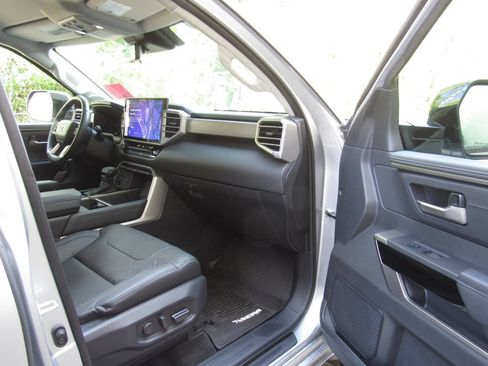 Used 2024 Toyota Tundra Limited w/ TRD Off-Road Package AWD/4WD image 20
