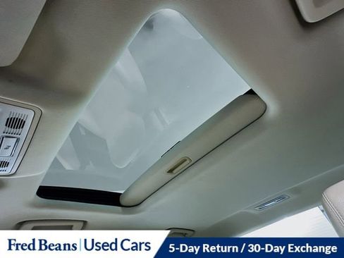 Used 2014 Jaguar XF 3.0 image 23