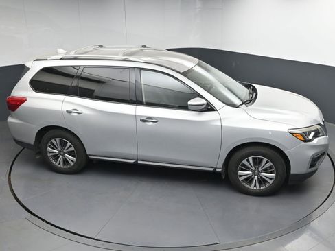 Used 2020 Nissan Pathfinder S image 30