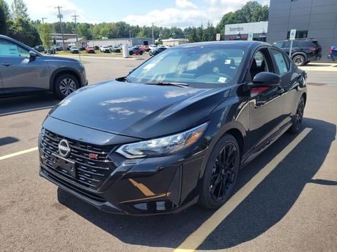 New 2025 Nissan Sentra SR w/ SR Premium Package image 11