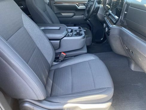 Used 2024 Chevrolet Silverado 1500 LT Trail Boss w/ Protection Package AWD/4WD image 9