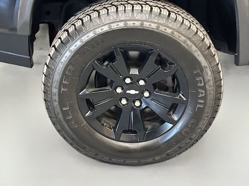 Used 2021 Chevrolet Colorado ZR2 w/ ZR2 Midnight Special Edition AWD/4WD image 30