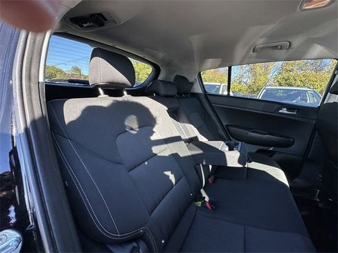 Used 2022 Kia Sportage LX image 37