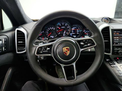 Used 2016 Porsche Cayenne GTS AWD/4WD image 17