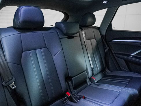 New 2025 Audi Q5 Premium Plus AWD/4WD image 13