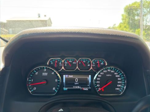 Used 2020 Chevrolet Suburban Premier AWD/4WD image 10