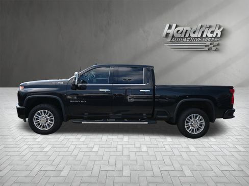 Used 2022 Chevrolet Silverado 2500 High Country w/ Z71 Off-Road Package image 9