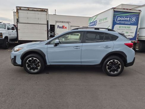 Used 2023 Subaru Crosstrek 2.0i Premium AWD/4WD image 3