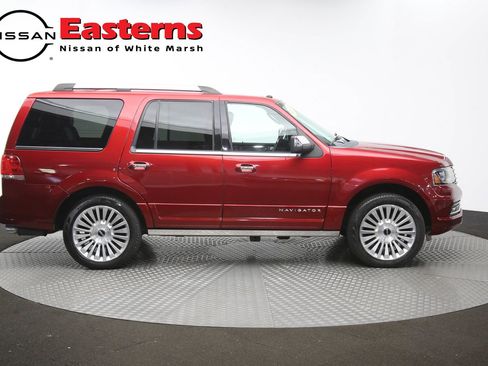 Used 2016 Lincoln Navigator Reserve AWD/4WD image 48