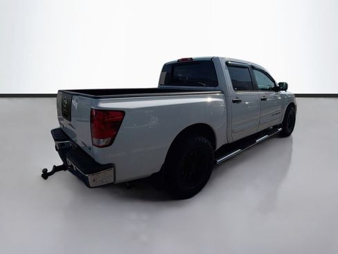 Used 2012 Nissan Titan SV w/ SV Value Truck Pkg RWD image 5