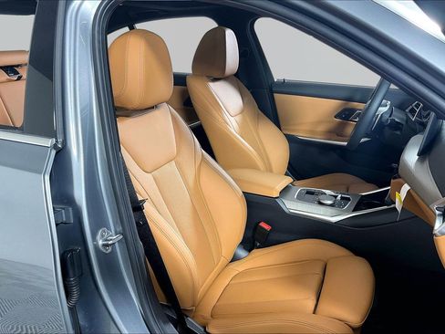 Certified 2025 BMW 330i xDrive Sedan image 12