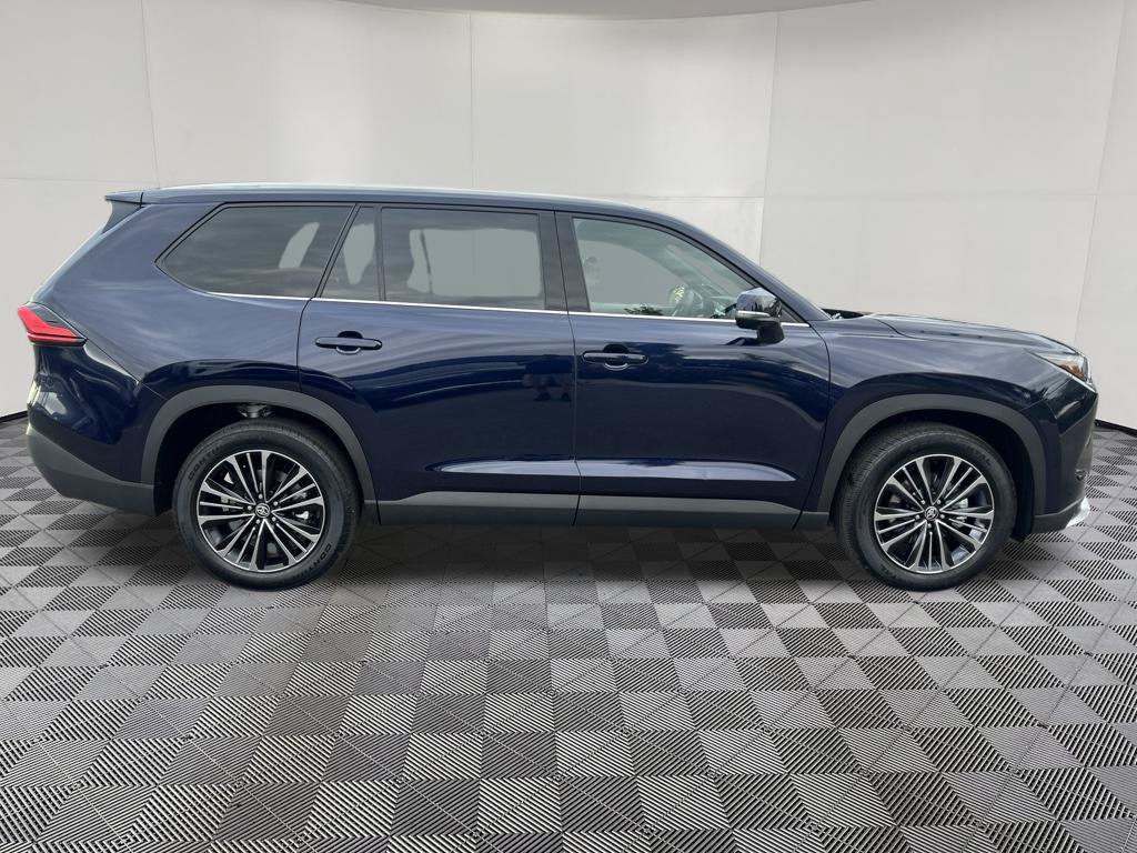 Used 2024 Toyota Grand Highlander AWD Hybrid image 9