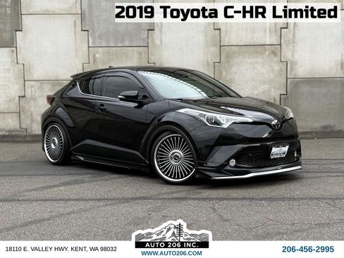 Used 2019 Toyota C-HR Limited FWD image 1