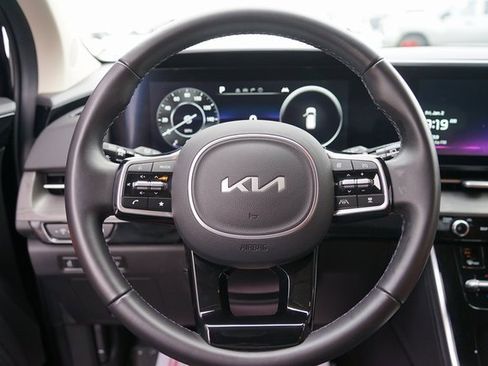 Used 2024 Kia Carnival SX image 20