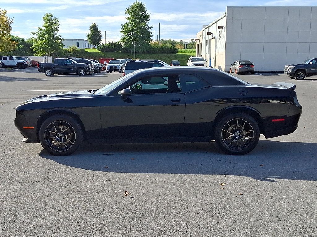 Used 2020 Dodge Challenger SXT w/ Blacktop Package AWD/4WD image 4