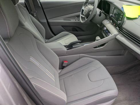 Certified 2023 Hyundai Elantra SEL FWD image 24