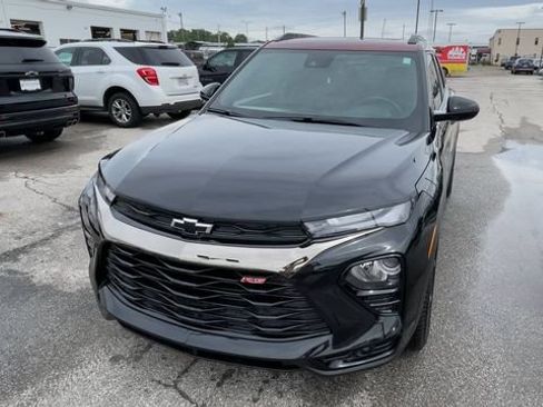 Used 2023 Chevrolet TrailBlazer RS w/ Sun and Liftgate Package AWD/4WD image 5