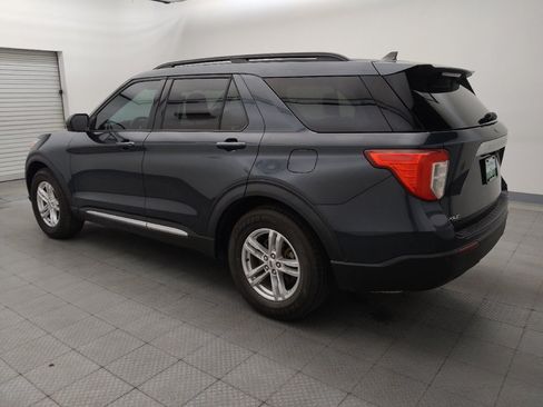 Used 2022 Ford Explorer XLT RWD image 3