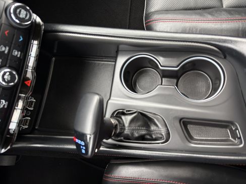 Used 2024 Dodge Durango GT image 23