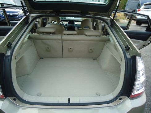 Used 2007 Toyota Prius w/ Pkg 6 FWD image 16