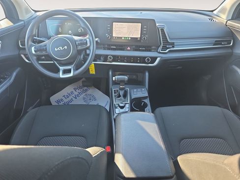 Used 2024 Kia Sportage LX image 10