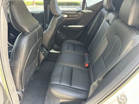 Used 2023 Volvo XC40 B4 Plus w/ Protection Package Premier FWD image 16