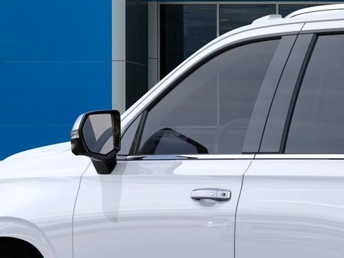 New 2026 Chevrolet Tahoe Premier w/ Sun And Tow Package AWD/4WD image 12