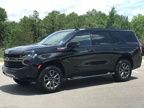 Used 2021 Chevrolet Tahoe Z71 w/ Luxury Package AWD/4WD image 1