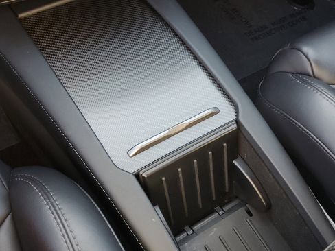 Used 2020 Tesla Model S Performance image 30