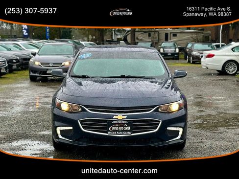 Used 2016 Chevrolet Malibu LT image 2
