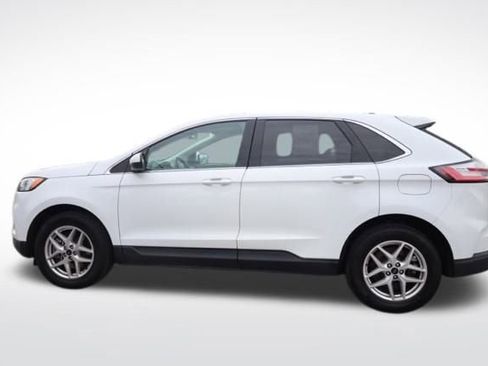 Used 2023 Ford Edge SEL image 5