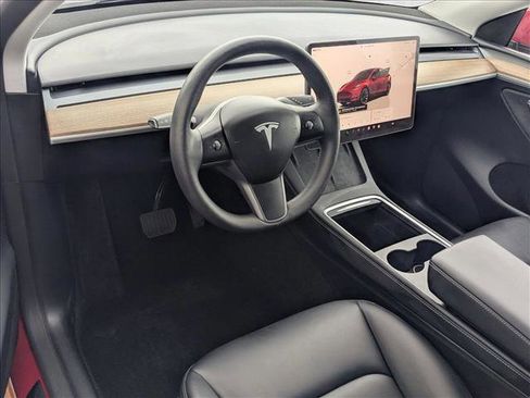 Used 2023 Tesla Model Y Long Range image 10