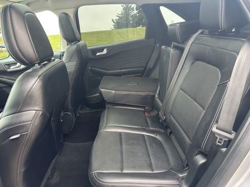 Used 2021 Ford Escape SEL w/ Technology Package image 40