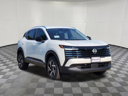 New 2026 Nissan Kicks SV image 2