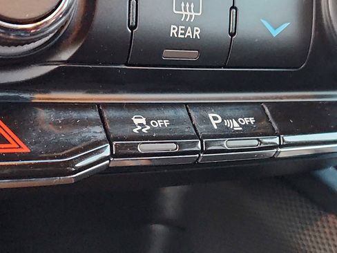 Used 2025 Dodge Durango GT image 25