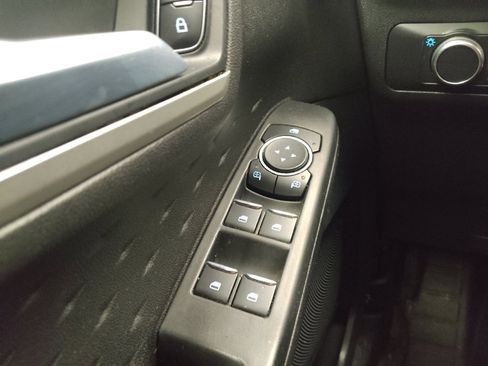 Used 2020 Ford Escape SE FWD image 27
